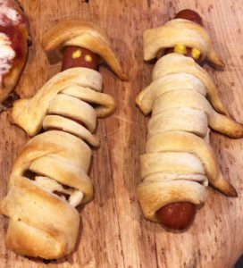 mummy-hotdogs